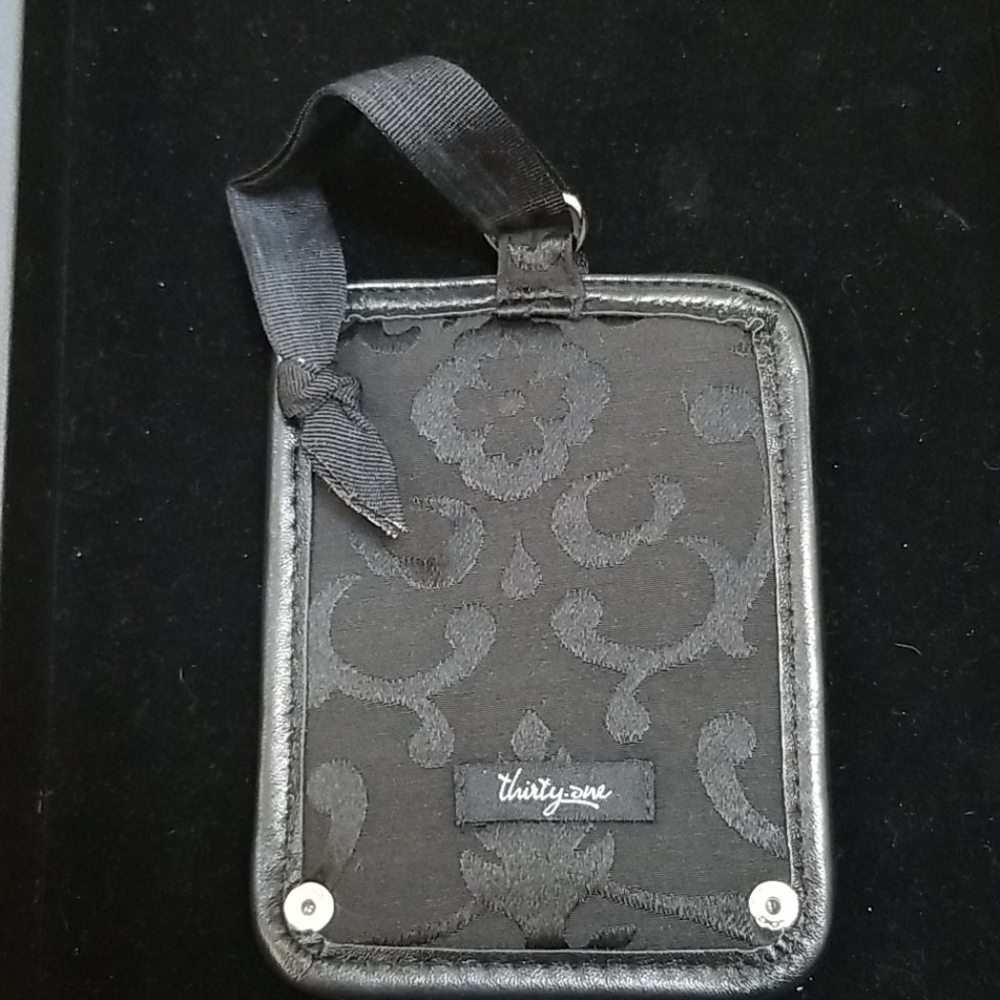 🧳BLACK LUGGAGE  TAG